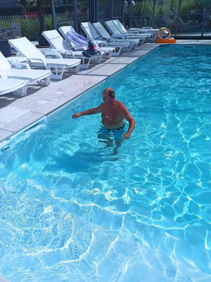Al Mare-Villa Z Klimatyzacja Ustronie Morskie Esterno foto